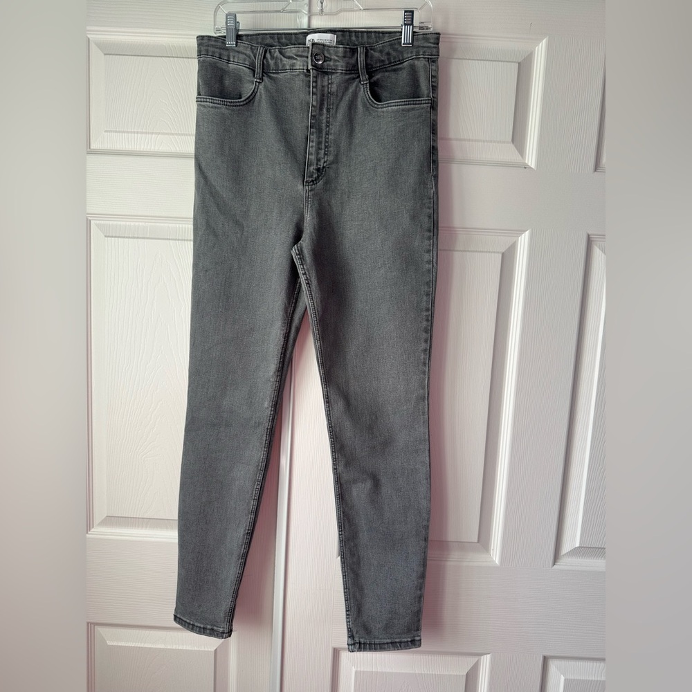 Zara Women's High Rise Charcoal Jeans